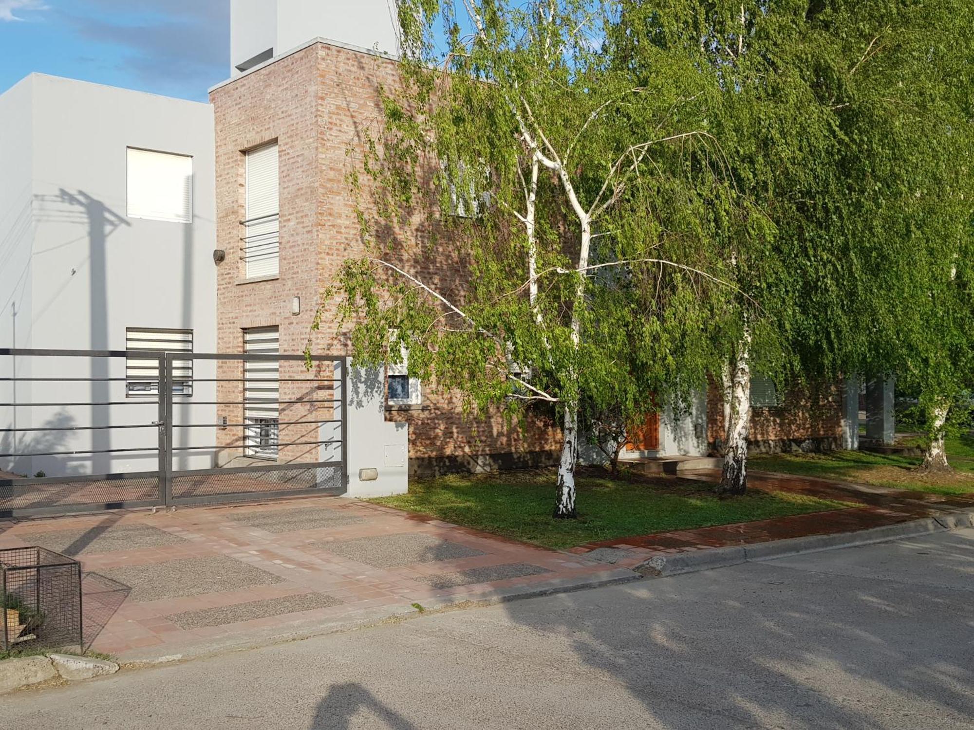 Departamentos Alsina 1 Apartment Viedma Exterior photo